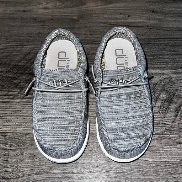 Hey Dude Wally Youth Linen Shoes - Picture 2 of 10